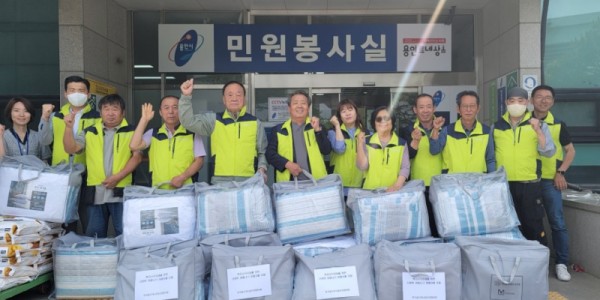 7. 처인구 포곡읍 지역사회보장협의체가 지역 내 이웃들에게 여름나기 물품을 지원했다..jpg