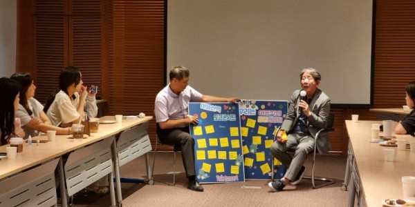 3. 용인특례시가 아동학대 예방을 위해 현장에서 일하는 실무진을 대상으로 진행한 워크숍의 모습.jpg