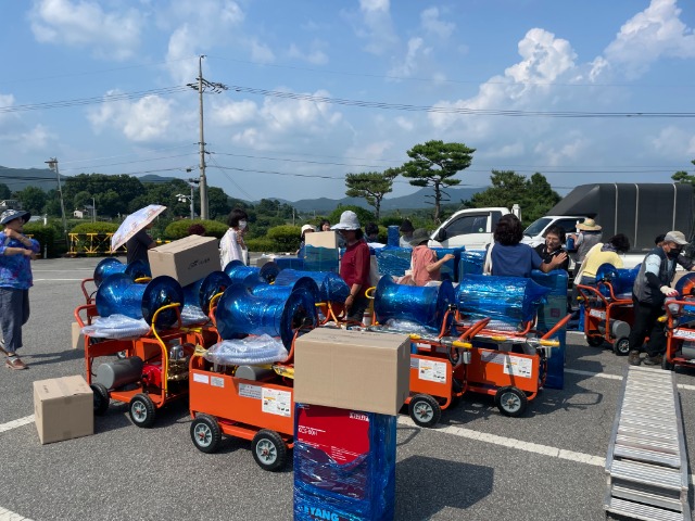 5-3. 용인특례시가 10일 농업기술센터에서 원삼생활개선회를 대상으로 안정장비 보급을 진행했다..JPG