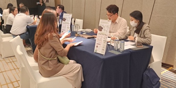 환경산업 통상촉진단 상담장.jpg