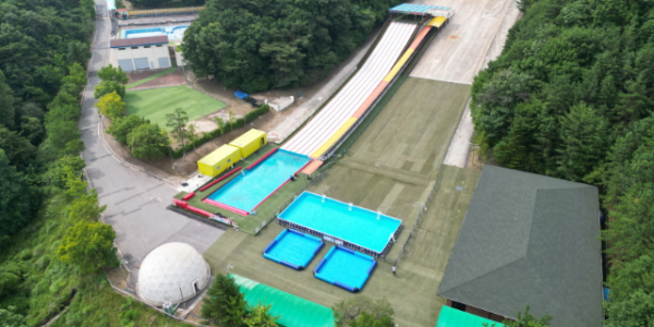 4. 용인시청소년수련원에 마련된 사계절 썰매장의 모습.png