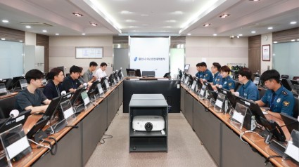 5-1. 용인특례시(시장 이상일)가 지난 18일 내년 방범용 CCTV 설치를 위해 용인 동·서부 경찰서와 합동회의를 했다..JPG