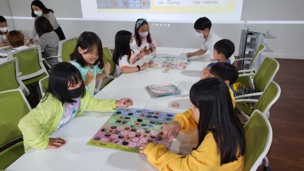 3. 용인처인성역사교육관이 진행한 교육 프로그램에 참여한 학생들의 모습.JPG