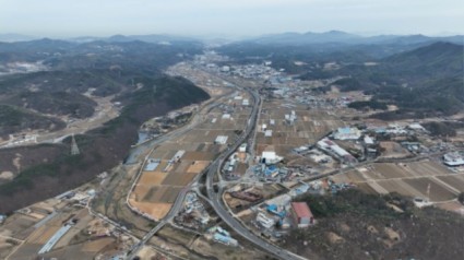 7-1. 시스템반도체 클러스터 국가첨단산업단지 후보지로 지정된 용인특례시 처인구 이동읍과 남사읍 일대 전경(항공).jpg