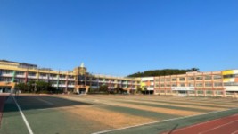 2. 용천초등학교 전경.jpg