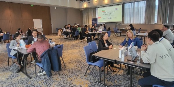 불가리아(그랜드호텔 밀레니엄 소피아) 수출상담회 사진.jpg