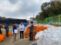 5. 기흥구가 지난 3일 신갈동 도로관리센터에서 제설자제 보유현황 등을 점검했다..jpg