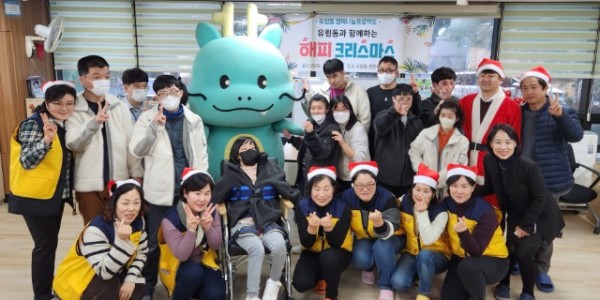 17. 유림동 지역사회보장협의체가 반딧불이문화학교를 방문해 특별한 추억을 선물했다..jpg