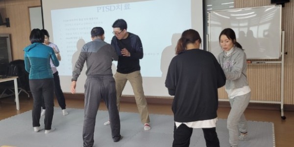 3. 용인특례시가 시민을 대상으로 나와 가족을 지키는 호신술 교육을 진행했다..jpg