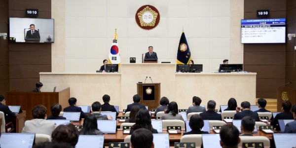 20240206 제279회 임시회 제2차 본회의(1).jpg