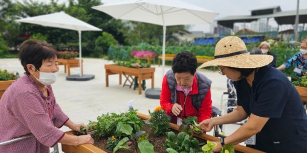 3-1. 용인특례시가 _함께하는 텃밭_ 교육 복지시설을 모집한다..JPG