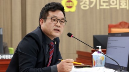 240221 이학수 의원, 도교육청에 보여주기식 예산 투입 보다 미래교육을 위한 똑똑한 집행 당부.JPG.jpg