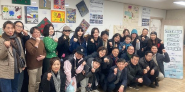 9. 용인특례시가 지난 28일 중앙동 도시재생 주민제안공모사업 성과공유회를 중앙동 도시재생현장지원센터에서 개최했다..jpeg