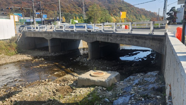 11. 수지구가 고기교(사진) 보수·보강 공사를 5월까지 완료할 예정이다..jpg