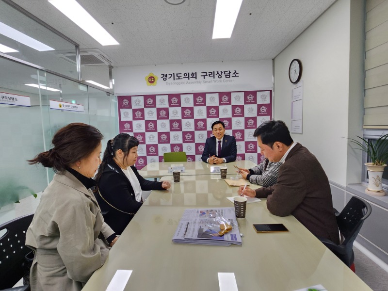 240322 이은주의원,한국자유총연맹 구리시지회 여성회  임원들과 정담회.jpg