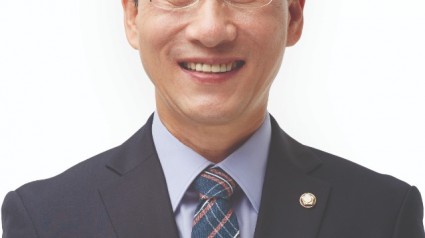 이원욱 의원 프로필 사진.jpg