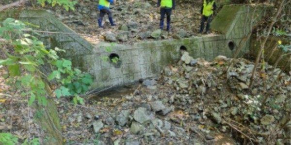 4-1. 해빙기 산사태 우려지역을 점검하는 모습.JPG