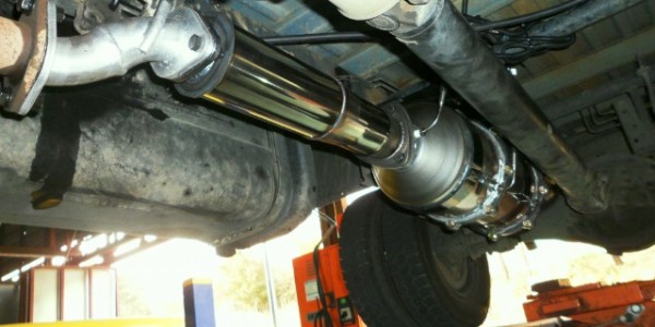 3. 용인특례시기 노후 경유차 배출가스저감장치 부착과 건설기계 엔진교체에 지원하는 보조금 신청을 8일부터 접수한다. 사진은 배출가스저감장치를 부착한 경유차..jpg