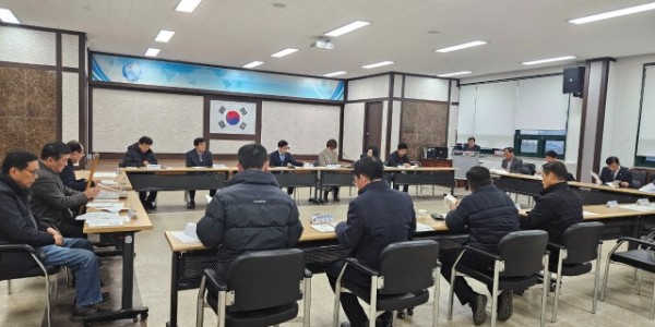 4. 용인특례시는 지난 4일 이동읍 행정복지센터에서 이동읍 기업인협의회 소속 기업들을 대상으로 찾아가는 지원 시책 안내 설명회를 열었다..jpeg