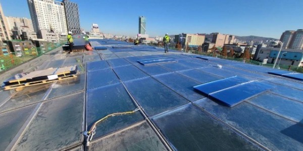 7. 용인특례시가 상반기 방음터널 10곳의 화재 취약 방음판을 교체한다. 사진은 수지구 풍덕고가차도 공사 모습..jpg