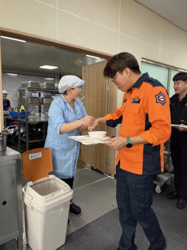 (사진자료)경기소방，+잔반줄이기+실천운동1.jpg