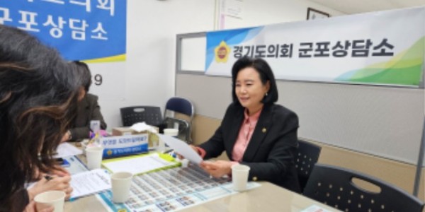 240329 정윤경의원,2024년 청소년유해환경 예방활동 민,관 합동 캠페인 관련 진행사항 보고받아.jpg