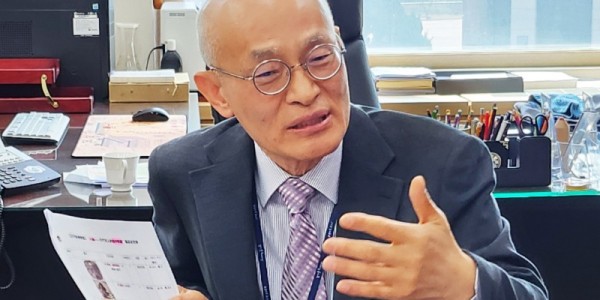 경기도박물관 이동국 관장.jpeg