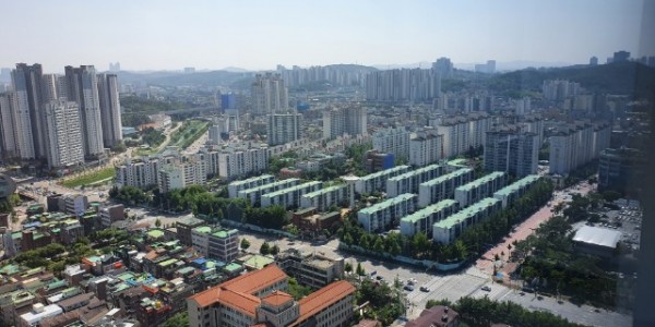 1-1. 다수의 리모델링 사업이 진행되고 있는 수지1지구 전경.jpg