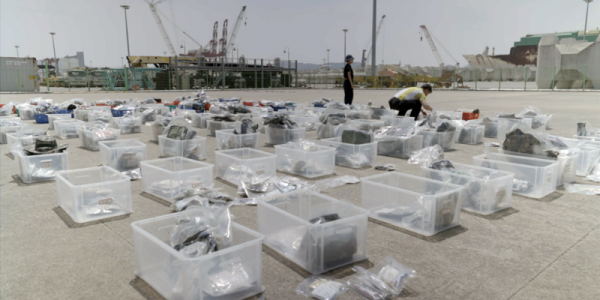 2. 흔적_스틸_05.png