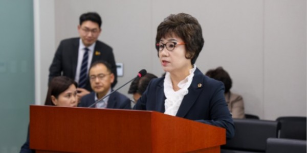 240417 황진희 의원,  학부모교육 지원 체계 마련 조례 제정안 상임위 통과.jpg