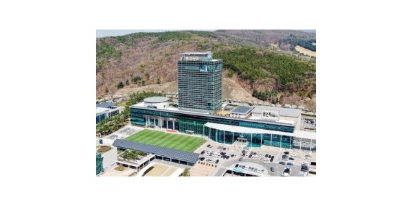 1. 용인특례시청사 전경.jpg