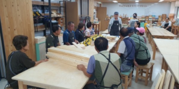 5. 용인특례시가 농촌역량강화사업을 운영한다. 사진은 지난해 프로그램 진행 모습..jpg