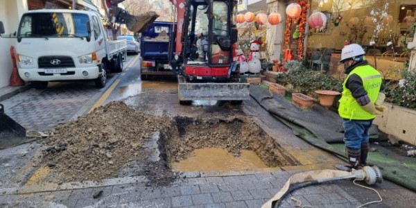 7-1. 용인특례시 상수관 관리 모습.jpg