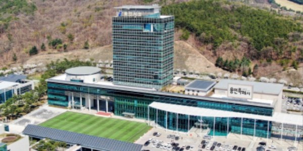 2. 용인특례시청사.jpg