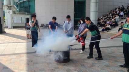 6. 용인특례시가 시청사 화재 발생 시 신속대응을 위한 훈련을 했다.jpeg