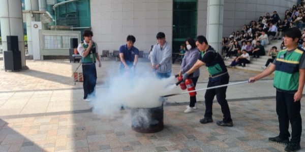 6. 용인특례시가 시청사 화재 발생 시 신속대응을 위한 훈련을 했다.jpeg