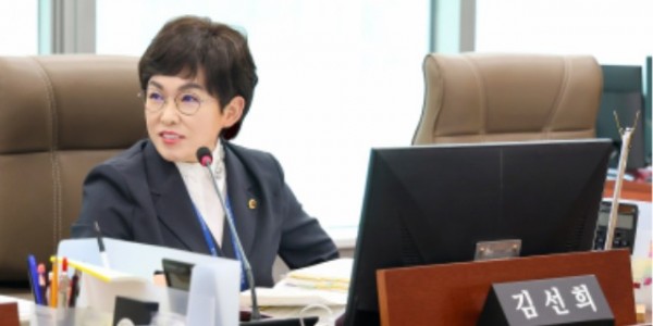 240619 김선희 의원, 교육환경개선사업 예산편성 적정 시기 (1).jpg