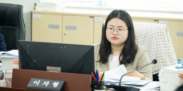 240625 이자형 의원, ‘수산물 도매시장 LED 전광판 사업 전액 이월’ 지적.jpg