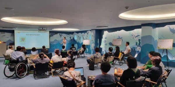 3. 용인특례시가 평생교육시설 관계자를 대상으로 연수를 진행했다..jpg