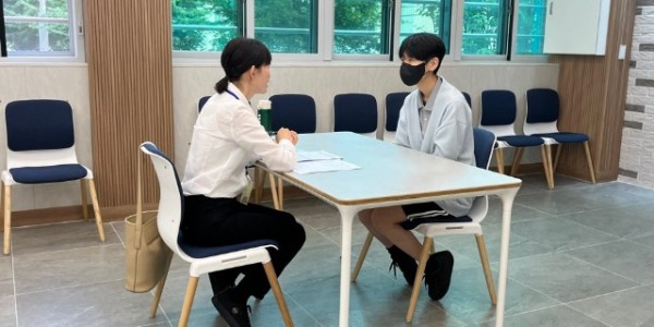 사진_취업상담.jpg