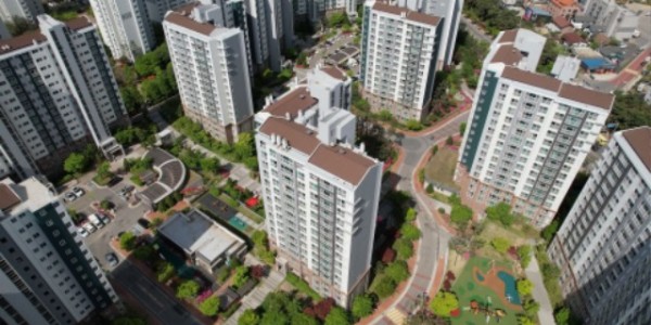 3. 지난해 경기도 모범 상생 관리단지로 선정된 기흥구 서천동 센트럴파크원아파트.jpg