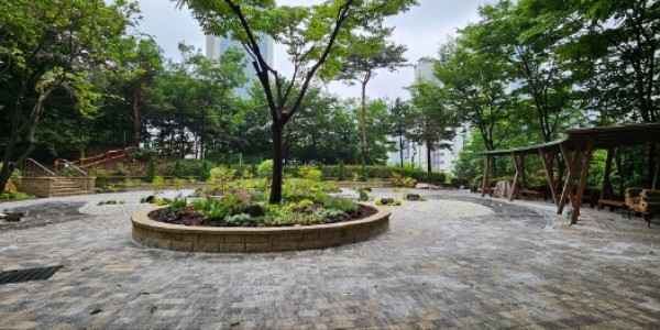 6-1. 용인특례시 기흥구가 동백동에 마련한 쉼터.jpg