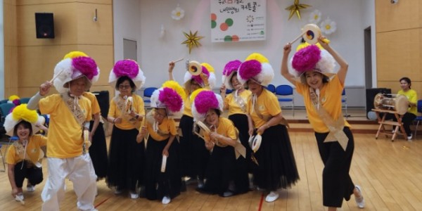 6. 7월 12일 처인구보건소 치매안심센터에서 열린 _추고 놀고 내 인생의 커튼콜_ 공연.jpg