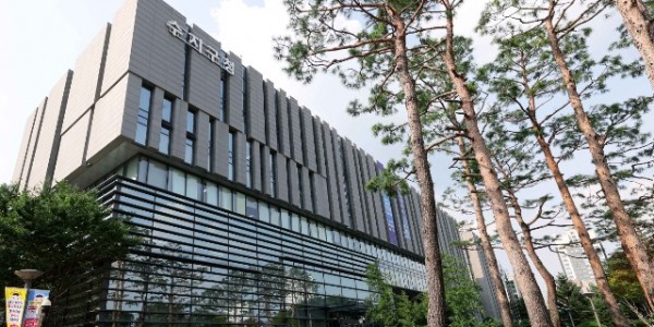 10. 수지구청사 전경.JPG