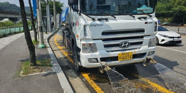 4. 용인특례시는 시민들이 폭염 피해를 입지 않도록 살수차 운행 등 다양한 대책을 시행하고 있다.jpg