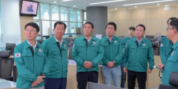 240819 안전행정위원회, 폭염 대응 재난안전대책본부 격려 방문 (1).jpg