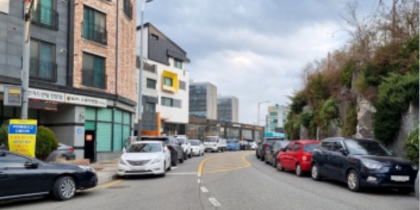 1. 불법 주정차로 통행이 어려운 서농동 일대 전경.jpg