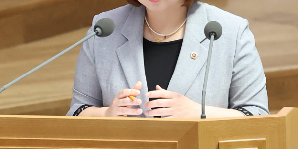 240904 전자영 의원, 졸속 추진 AI디지털교과서 철저한 검증 거쳐야 공론화 촉구.png