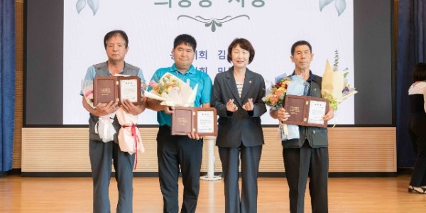 20240910 용인특례시의회 유진선 의장, 농촌지도자용인시연합회 한마음교육 참석(2).jpg