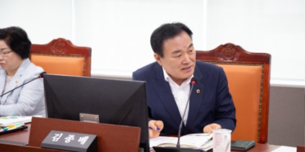 240913 김종배 의원, 지하역사 공기질 개선사업에 집행부 추진의지 부족 지적 (2).jpg